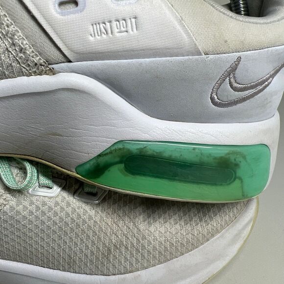 Size 9,5 Nike Air Max Bella TR 4 White Green Glow 2021 - Picture 8 of 14